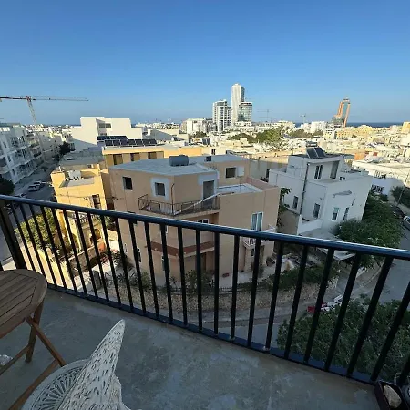For 4 With Pool In Swieqi St Julians