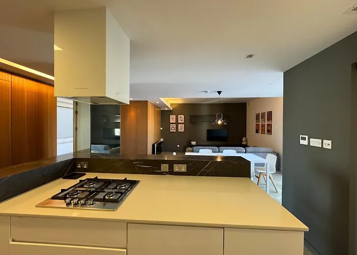 For 4 With Pool In Swieqi St Julians Is-Swieqi